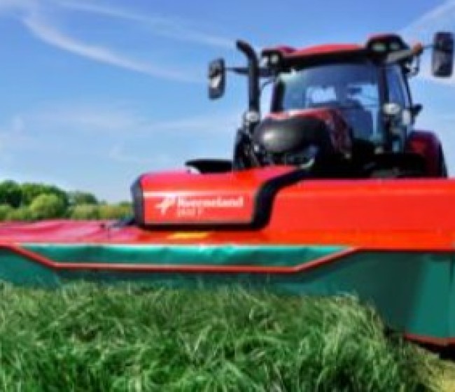 Kverneland lanza la nueva serie 2800 F de segadoras frontales de discos
