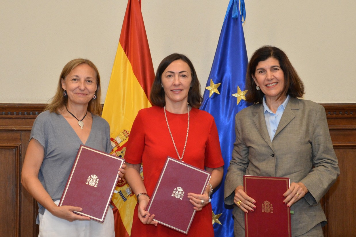 El MAPA y AEEA firman un convenio para impulsar la sostenibilidad de las explotaciones agrarias