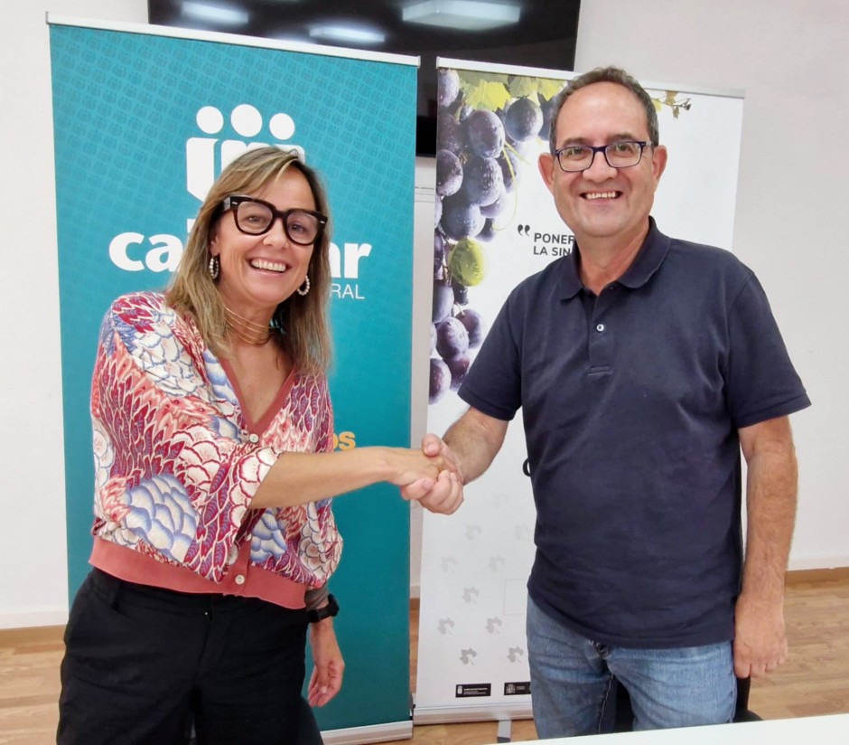 Cajamar y Avibo sellan un acuerdo para impulsar la proyección internacional de las bodegas canarias