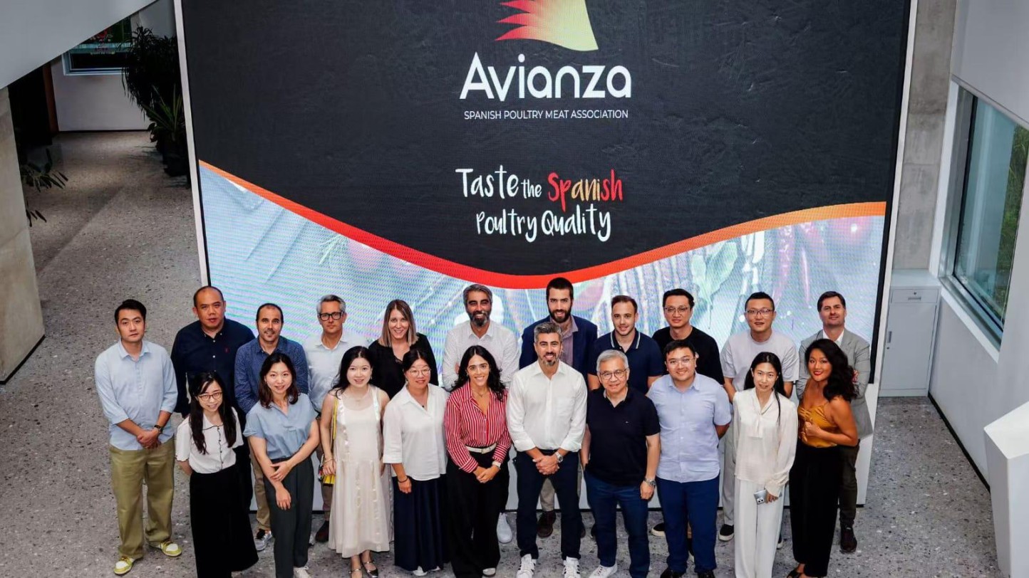 Avianza lidera misión comercial en China para impulsar la carne avícola premium española
