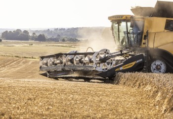 Cosechadoras Segura continúa apostando por MacDon