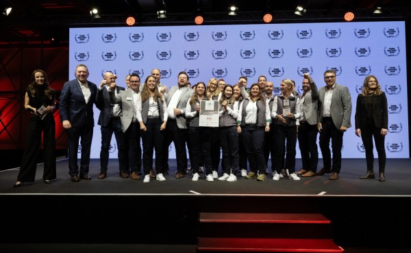 Fendt celebra un triple éxito en Agritechnica: al Fendt 832 Vario y a la ForageQualityCam