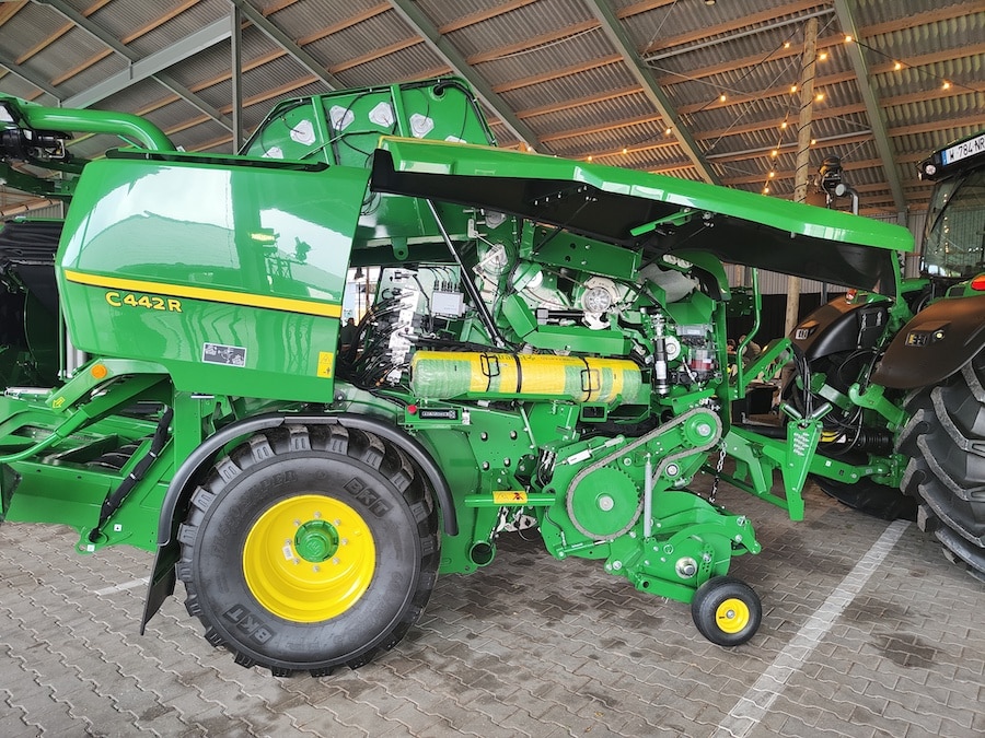 John Deere presenta su oferta para el manejo del forraje