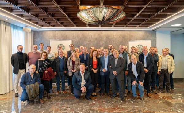 Nace la Asociación de Olivar Tradicional con 15.000 agricultores de 30 cooperativas