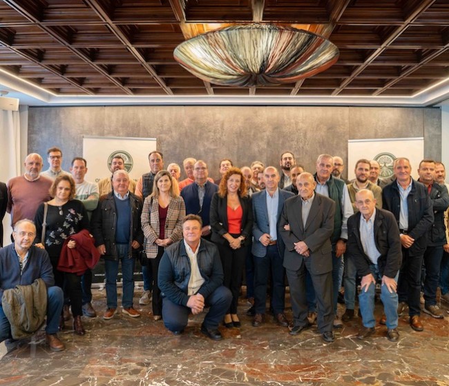 Nace la Asociación de Olivar Tradicional con 15.000 agricultores de 30 cooperativas