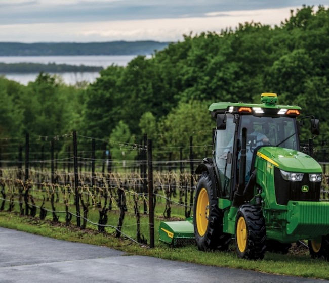 John Deere presenta la nueva serie de tractores 5EN