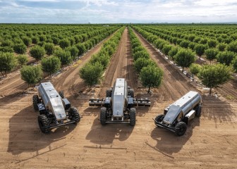 John Deere presenta GUSS, el nuevo atomizador autónomo para frutales y viñedos