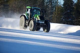 Nokian y Valtra logran un nuevo récord del mundo de velocidad para tractores