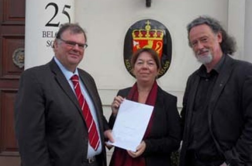 Massey Ferguson firma un acuerdo para dar a conocer la historia del tractor Little Grey Fergie